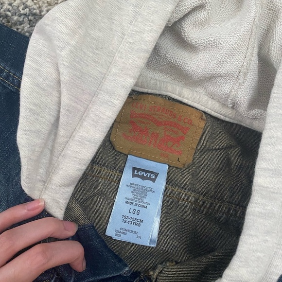 Levi’s Denim Jacket | Levi’s Jean Jacket | Levi’s Denim Jacket Size XS In Women - Picture 8 of 13